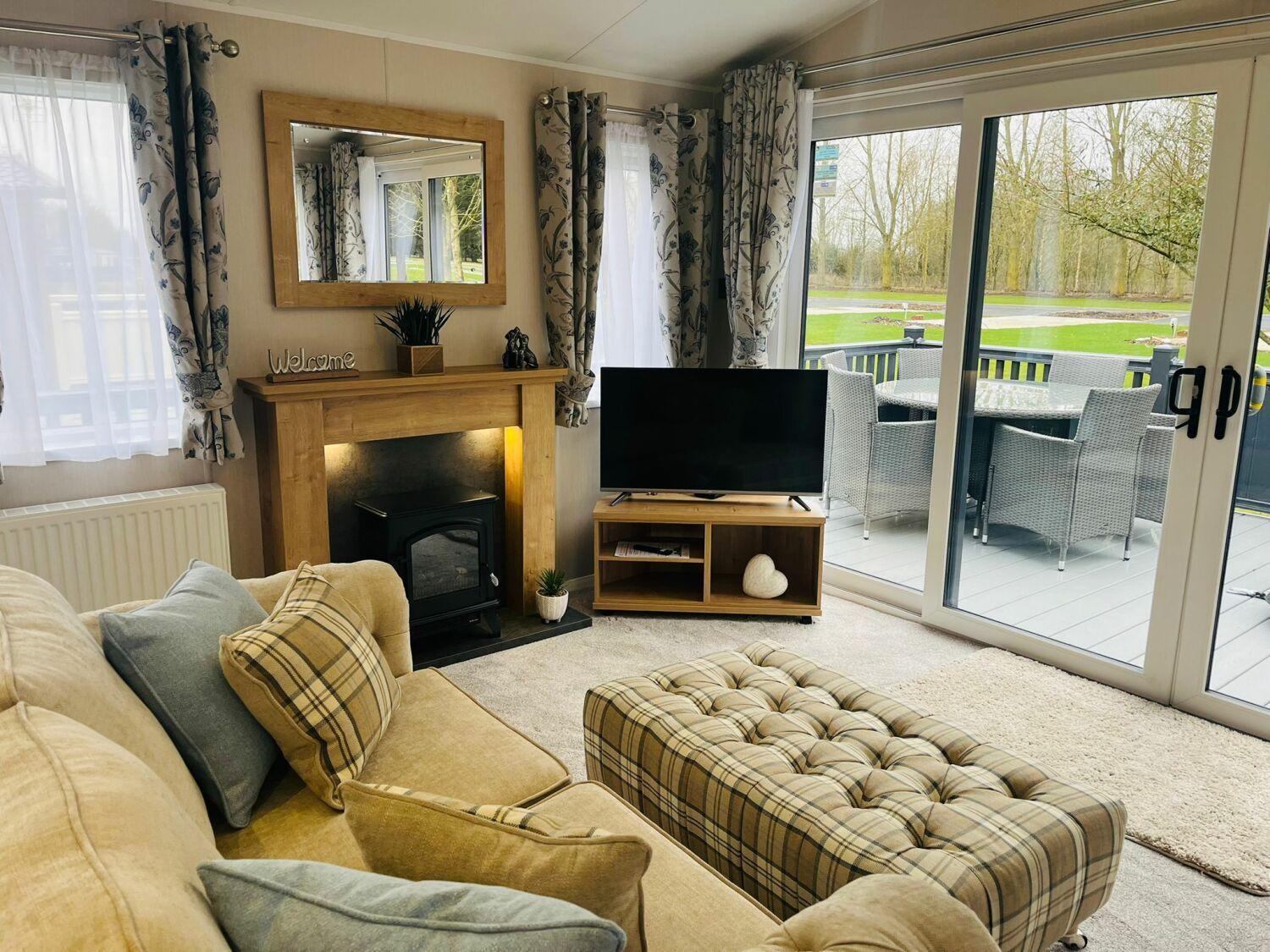 Country Cabin With Hot Tub York Dış mekan fotoğraf